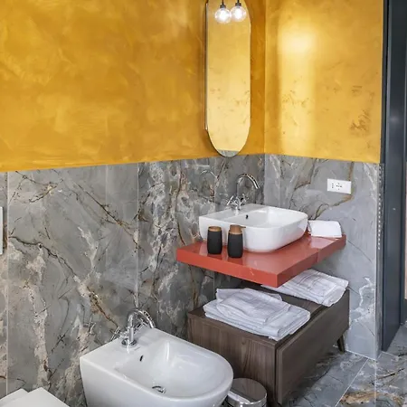 Gold Luxury Flat X4 Sorrent